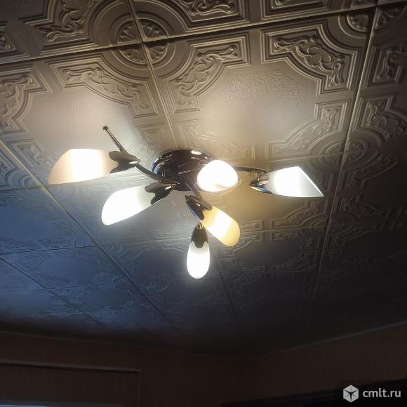 Люстра потолочная бу. Фото 1.