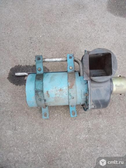 Трактор ЛТЗ - г. в.. Фото 1.