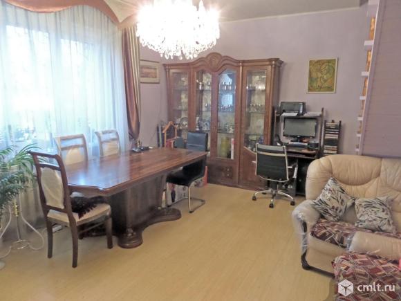 4-комнатная квартира 230 кв.м. Фото 1.