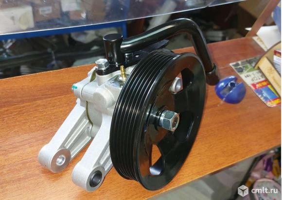 Насос гидроусилитель руля, насос ГУРа для Hyundai Solaris, я Kia Rio 3 номер 571004L000, 571004L001, 571000U000Насос ГУР Хендай Солярис, Киа Рио 3-4 с 2011 года 571004L000 со ШкивомНасос ГУР для а