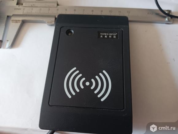 Считыватель карт стандарта Mifare с поддержкой Modbus RTU. Фото 1.