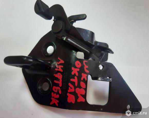 1Z0827511C замок багажника Октавия А5