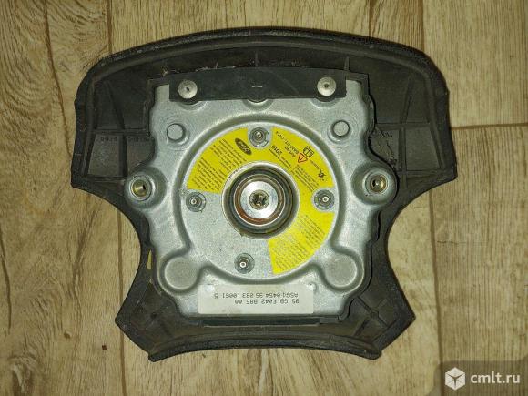 Подушка безопасности в рулевое колесо Ford Scorpio II (1994-1998) бу номер 95GBF042B85AA 