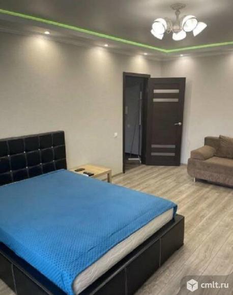 1-комнатная квартира 37 кв.м ул Кольцовская,район ТЦ Галереи Чижова,Квартира меблирована.. Фото 1.