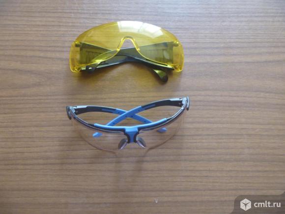 Очки защитные новые, в упаковке, 2 шт., по 900 р. Фото 1.