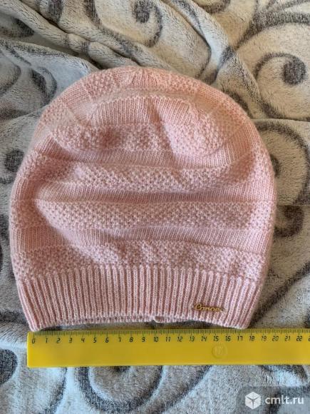 Шапки шерсть, шарфик. Фото 1.