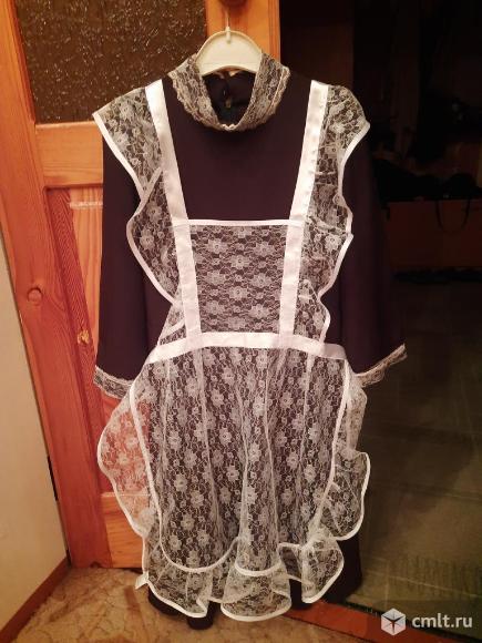 Продается школьная форма с фартуком для девочки. Фото 1.