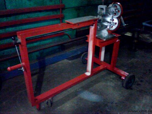 Кругорез-станок ручной (Ножницы роликовые). Фото 1.