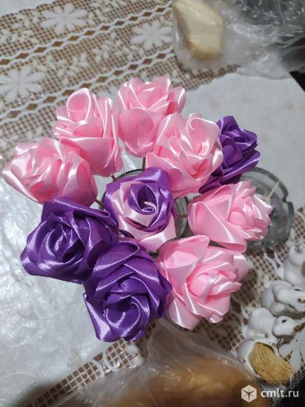 Розы из атласных лент. Фото 1.