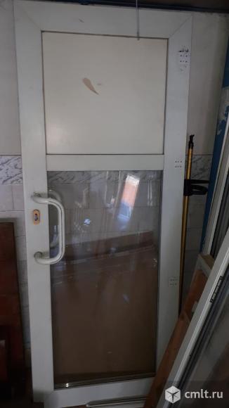 Дверь пластик. Фото 1.