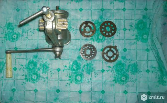 Мясорубка ручная СССР. Фото 3.