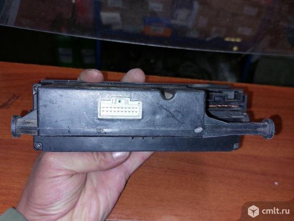 Блок управления раздаточной коробкой (полный привод) Uaz Patriot 3163 2.7 Бензин 409050 УАЗ номер 31633765011Для моделейУАЗ Патриот, 3163Для двигателяZMZ51432