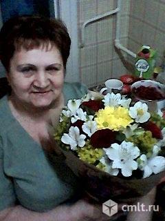 Сиделка за пожилыми, постоперационными больными. Фото 1.