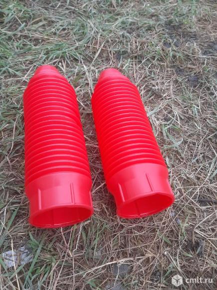 Пыльники переднего амортизатора Suzuki SX4. Фото 1.