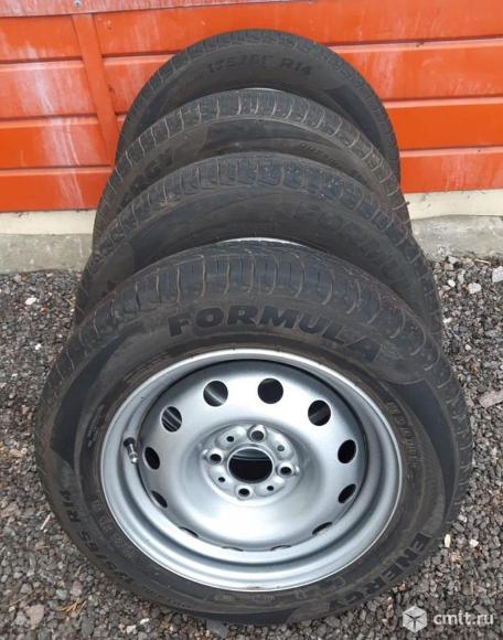 Продаётся летняя резина Pirelli Formula Energy 175/65 R14 82T в отличном состоянии 2023 г на дисках. Фото 1.