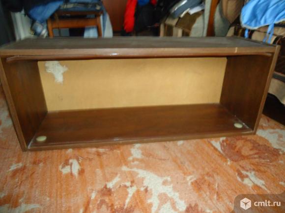 Книжные полки. Фото 1.