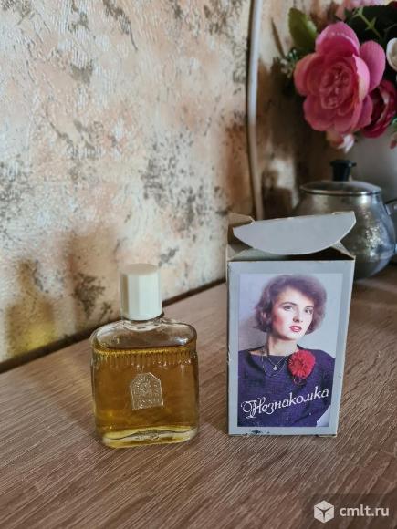 Винтажные духи Незнакомка. СССР.. Фото 1.