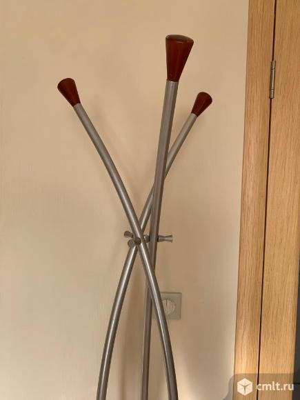 Вешалка напольная. Фото 2.