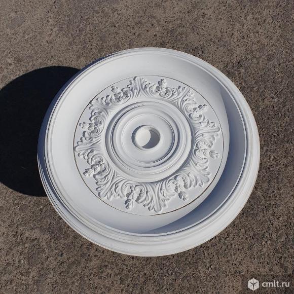 Розетка потолочная для люстры. Фото 1.