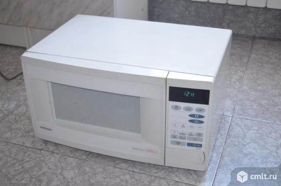 Микроволновая печь Samsung. Фото 1.