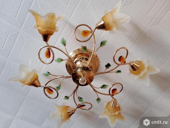 Люстра потолочная.. Фото 1.