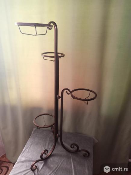 Подставка для цветов кованая. Фото 1.