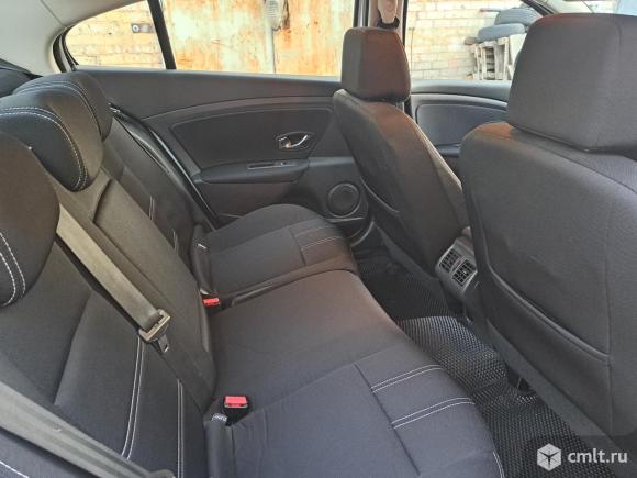 Renault Fluence - 2013 г. в.. Фото 12.