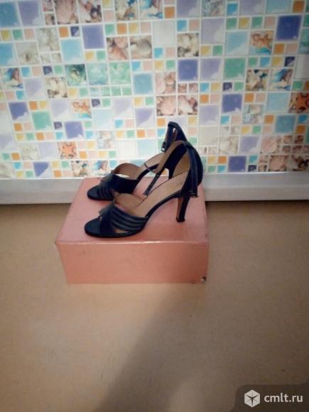 Босоножки. Фото 2.