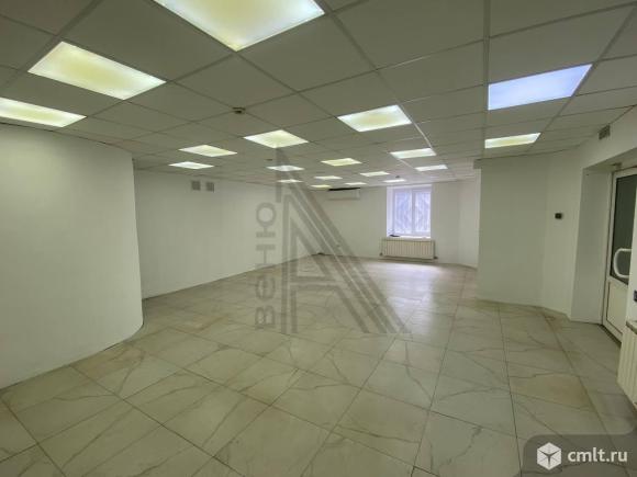 Сдаю торговое помещение. Фото 1.