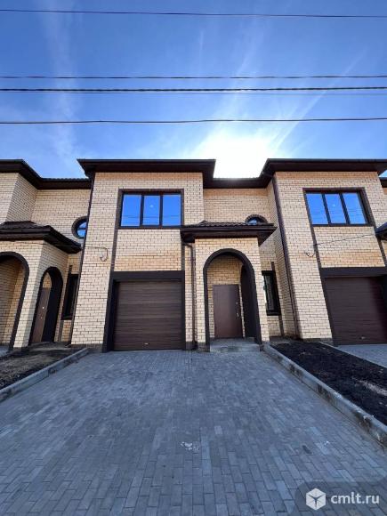 Трехэтажный таунхаус с гаражом 311,6 кв.м в "Северной Гардарике". Фото 1.