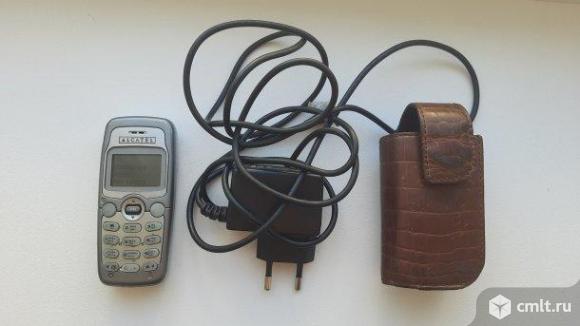 Телефон Alcatel OneTouch 332. Фото 1.