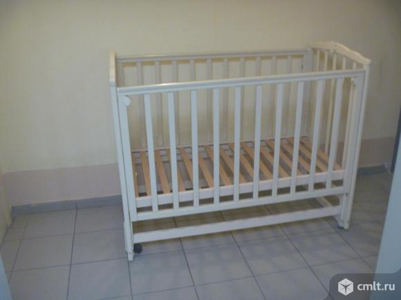 Кроватка детская, цв. бежевый, без колес, б/у, 3.8 тыс. р. Фото 1.