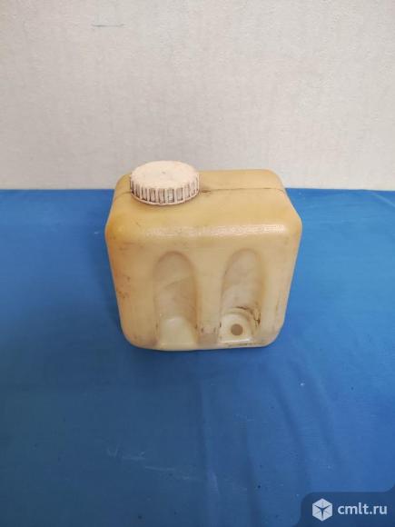 Бачок омывателя. Фото 1.