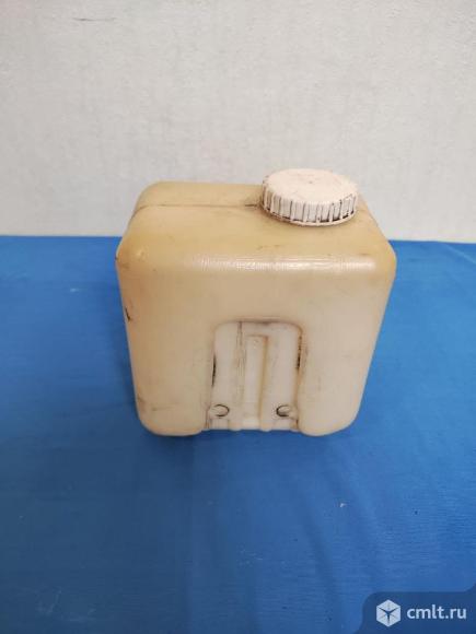 Бачок омывателя. Фото 2.
