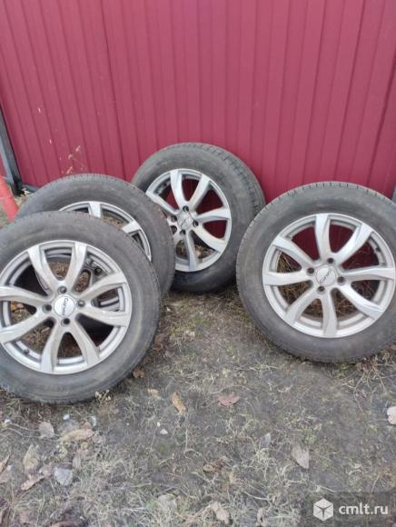 Колеса 185/65R15 летние, на литых дисках, б/у 1 сезон. Фото 1.