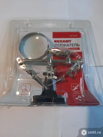 Держатель третья рука для проведения паяльных работ. Фото 1.