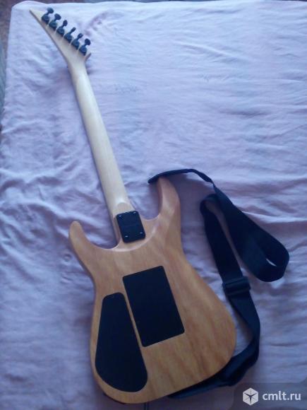 Эл-гитару продаю. Фото 3.