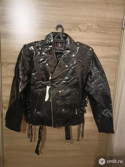 Куртка косуха лакированная. Фото 1.