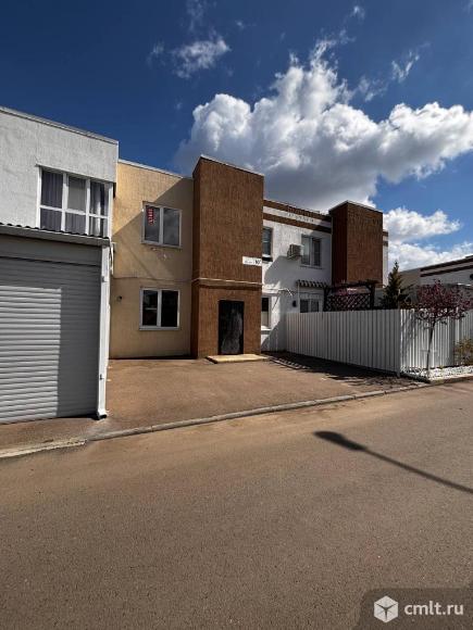 Продается 4-комн. квартира 139.8 кв.м.. Фото 1.