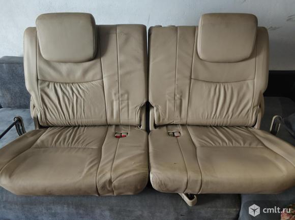 Продаю заднее кресло.. Фото 3.