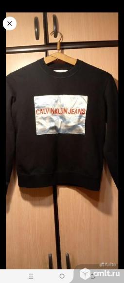 Свитшот женский, состояние нового. Фото 2.