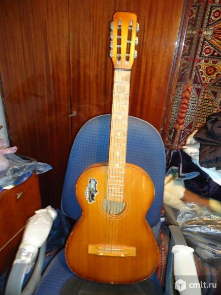 Гитара 7-струнная. Фото 1.