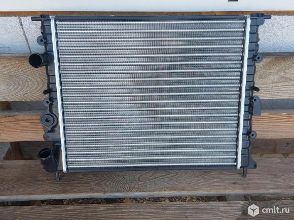 радиатор охлаждения двигателя, радиатор основной для Renault Logan 1, Renault Sandero, Renault Sandero Stepway номер 77008381346393716385363937RN0002SGRN0002DRM230087700838134770083630177013