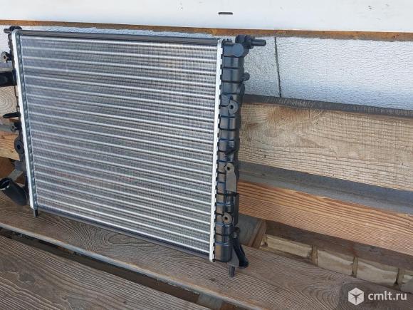 радиатор охлаждения двигателя, радиатор основной для Renault Logan 1, Renault Sandero, Renault Sandero Stepway номер 77008381346393716385363937RN0002SGRN0002DRM230087700838134770083630177013