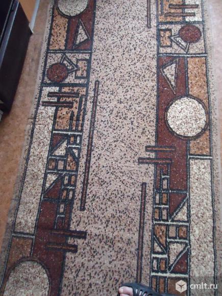 Дорожка ковровая б/у. Фото 1.