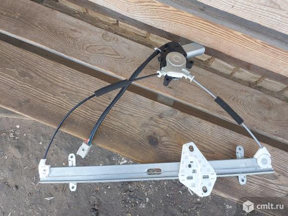 для Honda CR-V 2 кузов RD7 стеклоподъемник двери передней левой с моторчиком сборе номер 72250S9AA02, 72250S9AA03, 72250-S9A-A02Для моделей— Honda CR-V, RD1, RD2, RD3, RD4, RD5, RD6, RD7, RD