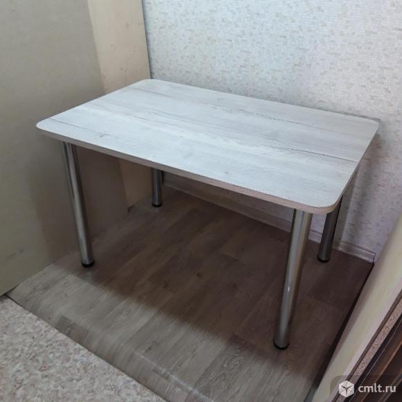 Стол  кухонный. Фото 1.