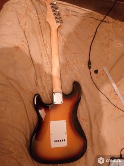 Электрогитара. Фото 2.