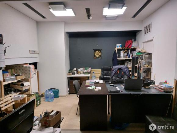 Продается здание 4600 м2. Фото 19.