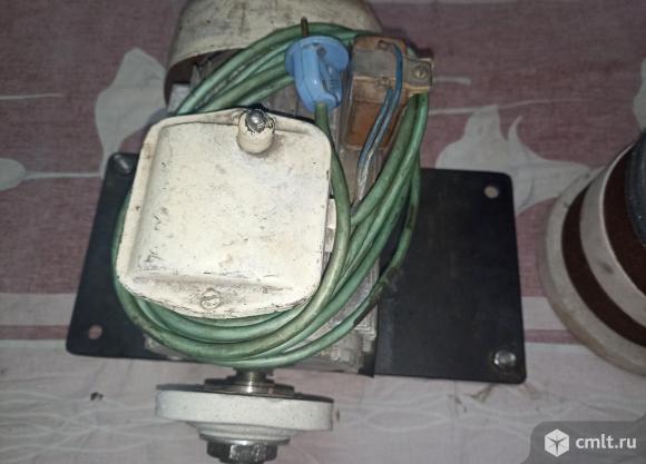 Эл. двигатель. Фото 2.
